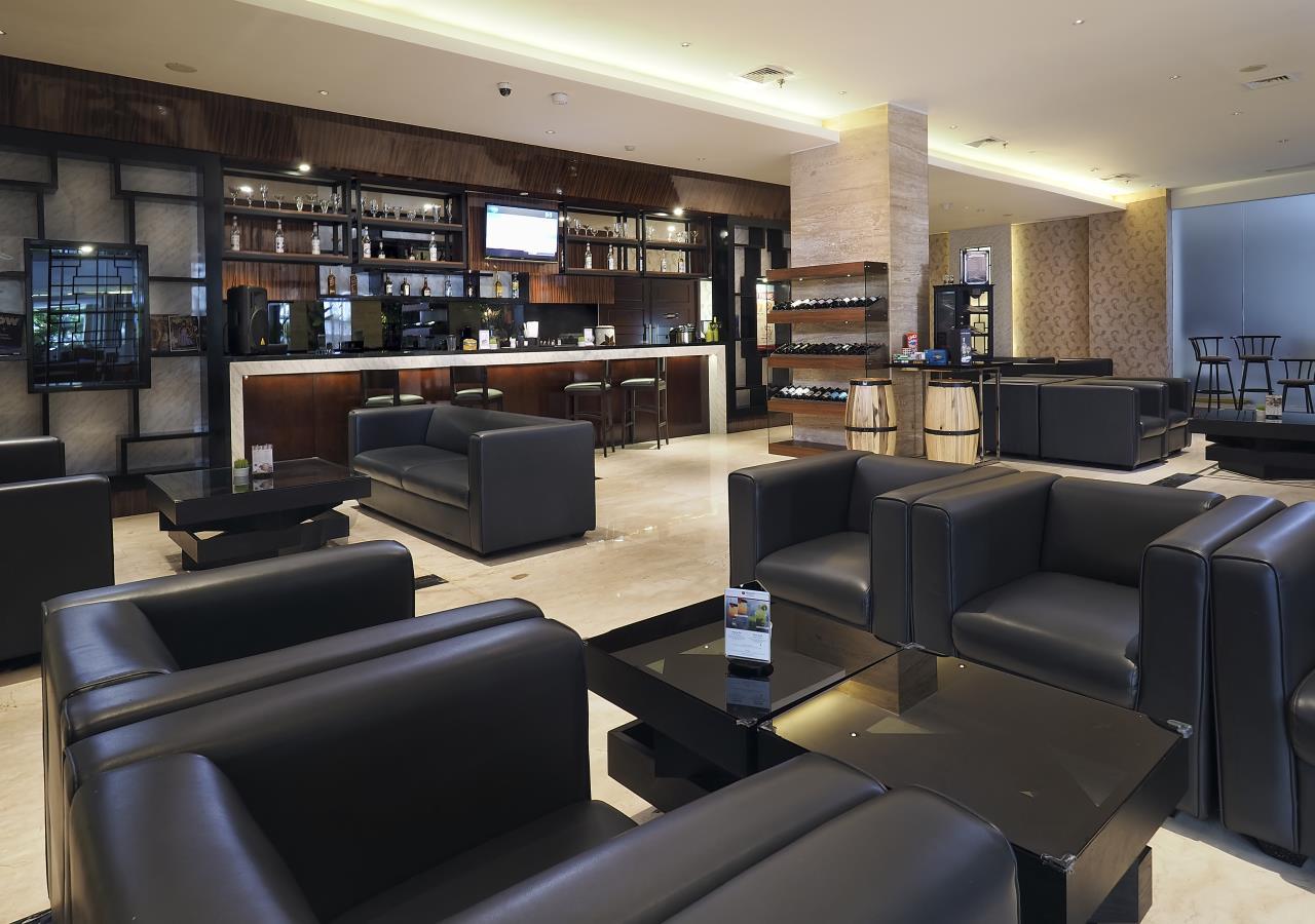 Grand Mercure Solo Baru Exterior foto